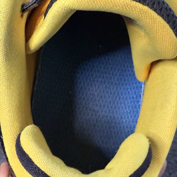 Nike Air Jordan CP3 CP3.IX Yellow Dragon Black Size 12 Sneakers 810868-012 - Picture 5 of 5